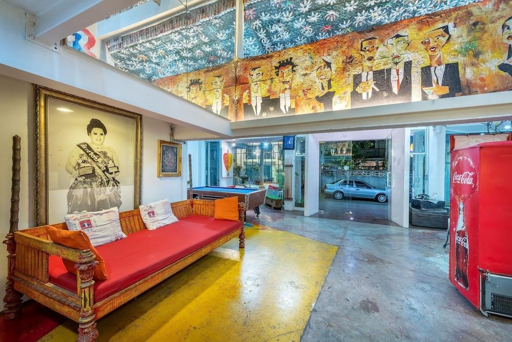 Silom Art Hostel Bangkok Kültér fotó