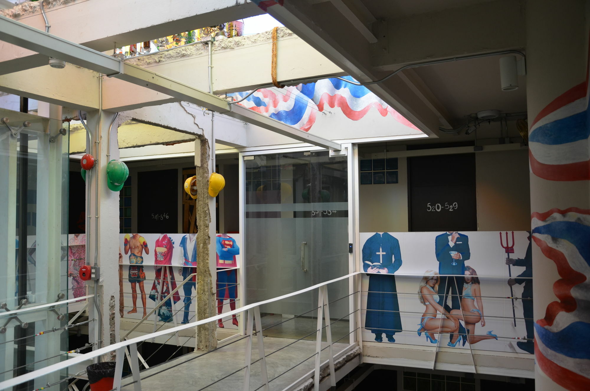 Silom Art Hostel Bangkok Kültér fotó