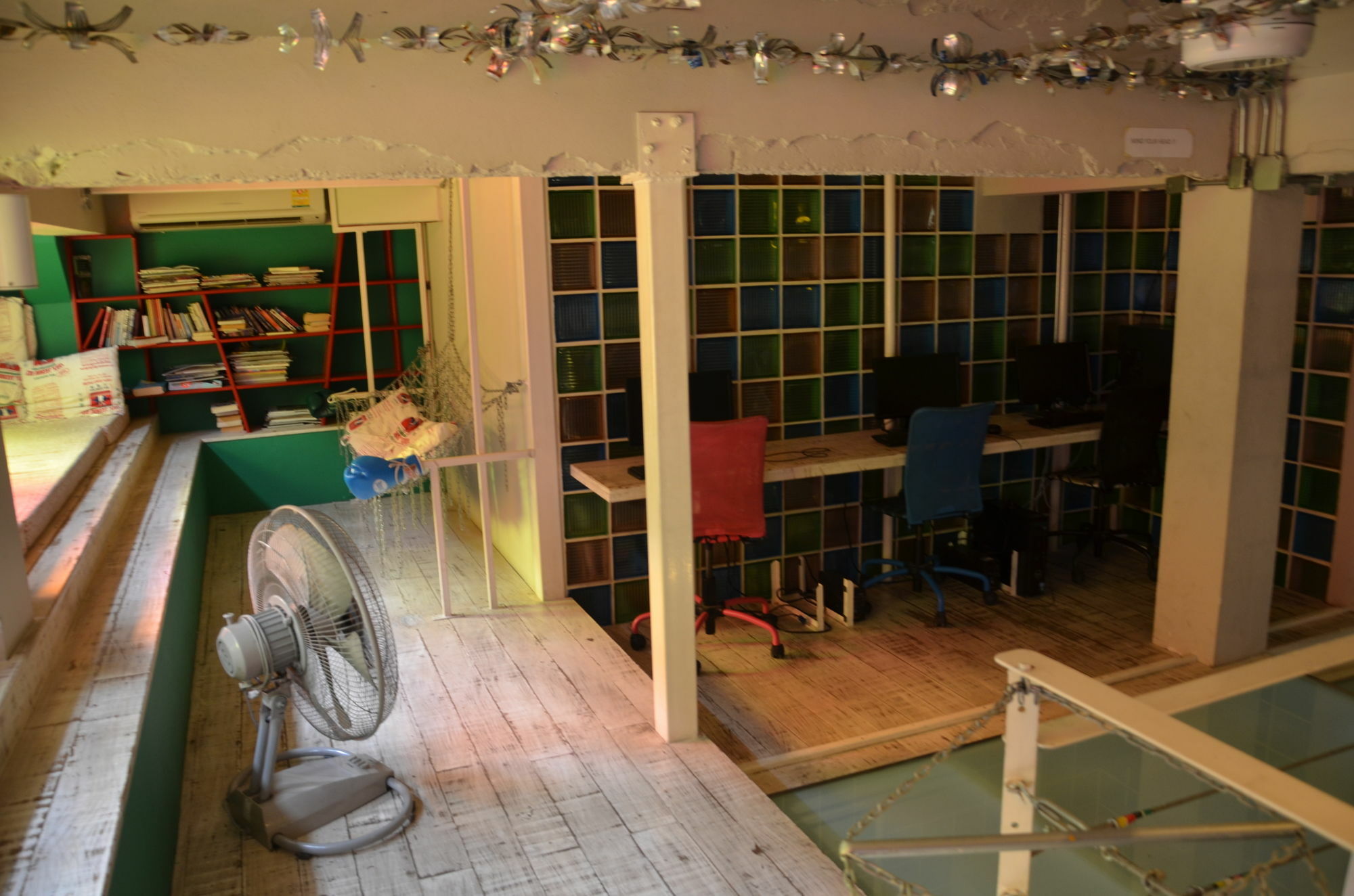 Silom Art Hostel Bangkok Kültér fotó